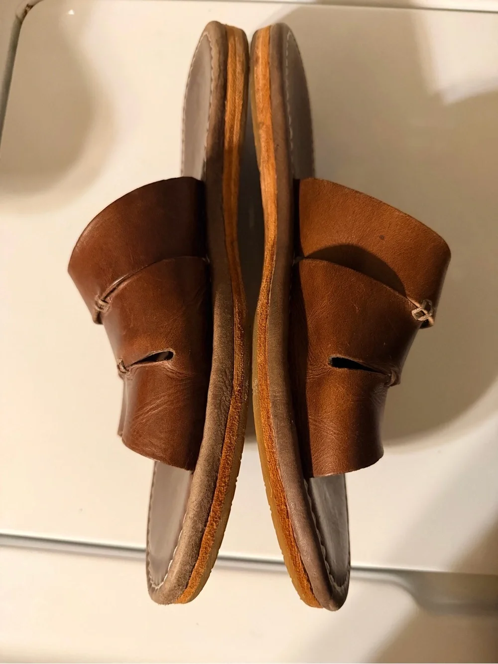 UGG Men’s Brown Leather Slide Sandals Comfort Casual Slip On Slides Size 12